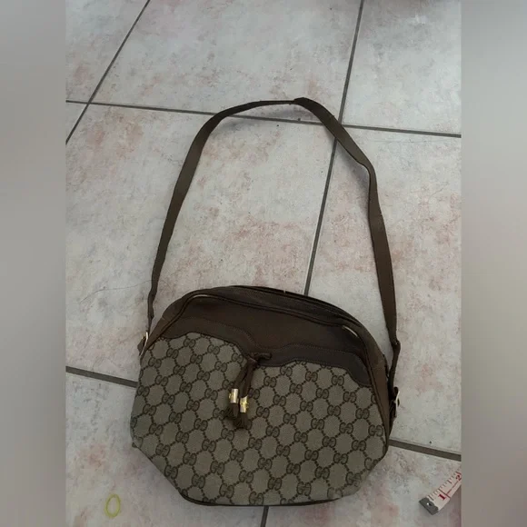Gucci logo tote gg purse Monogram handbag Shoulder Bag crossbody tassel vintage - Picture 1 of 8